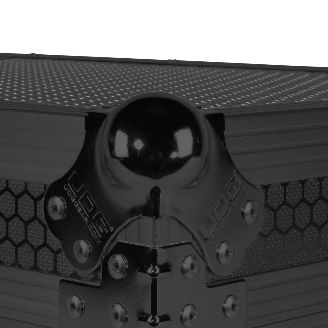 UDG Ultimate Flight Case Pioneer DJ DDJ-REV5 Black Plus (Laptop Shelf)