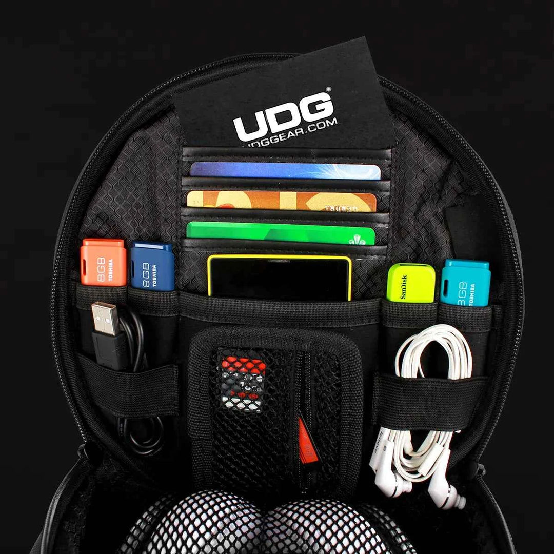 UDG Ultimate DIGI Headphone Bag アクセサリー収納イメージ