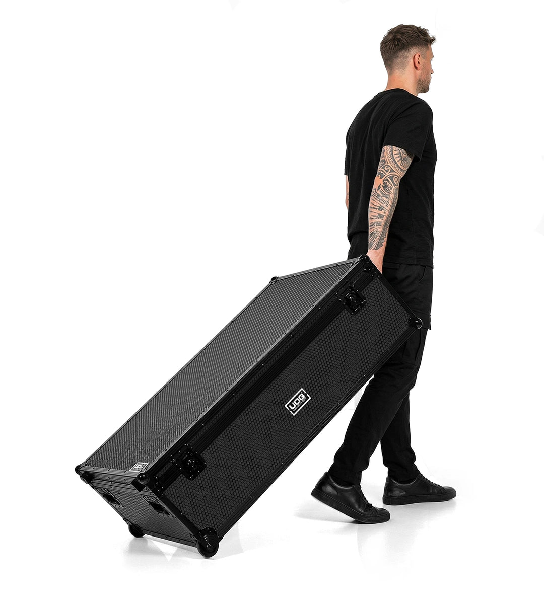 UDG Ultimate DJ Podium Workstation Flight Case Black Plus (Wheels) 移動イメージ