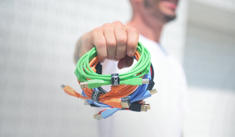 AUDIO CABLES